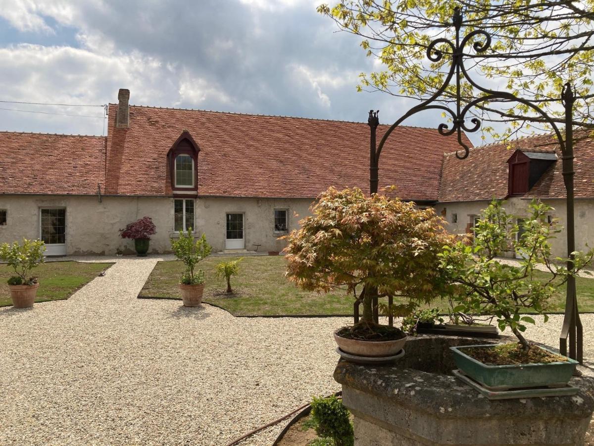 Le Clos Des Chateaux Bed & Breakfast Chitenay Exterior photo