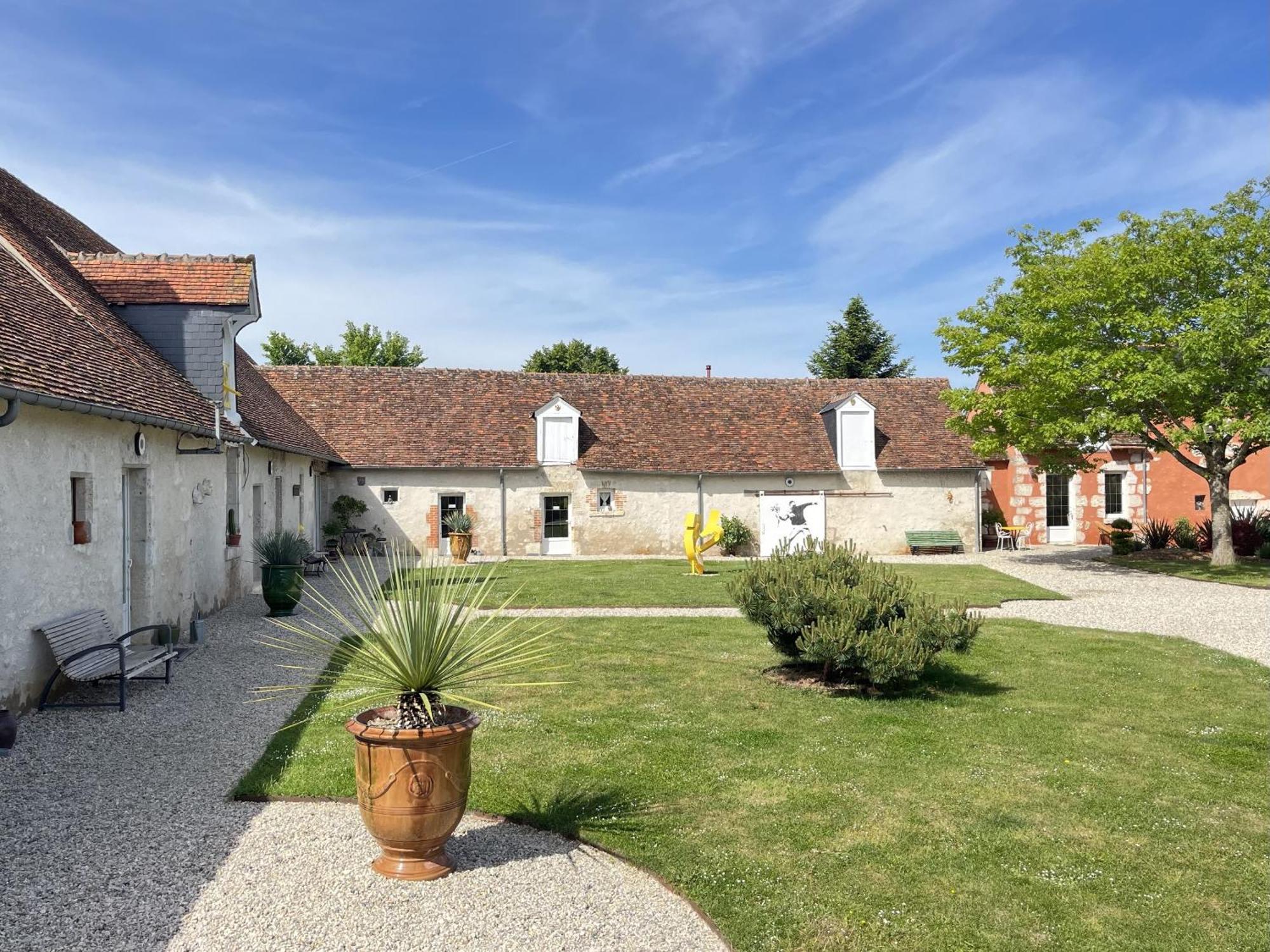 Le Clos Des Chateaux Chitenay Exterior photo
