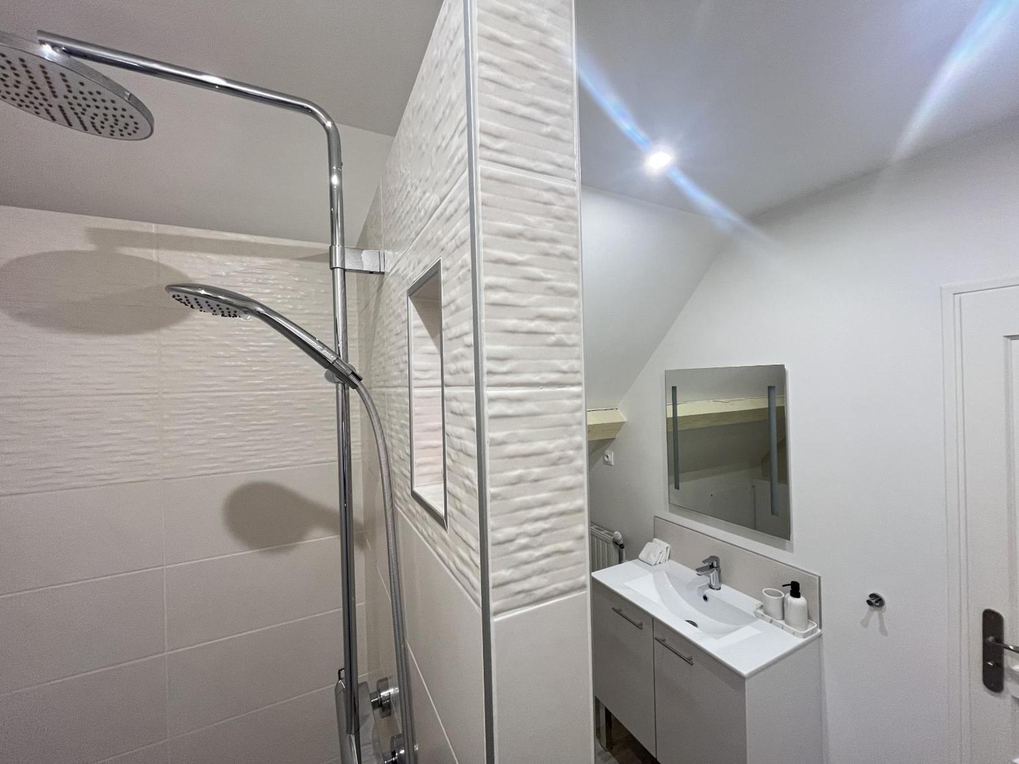 Le Clos Des Chateaux Chitenay Room photo